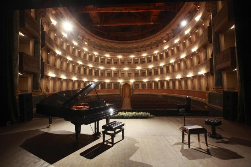 Art Gallery Suite Bergamo Bagian luar foto