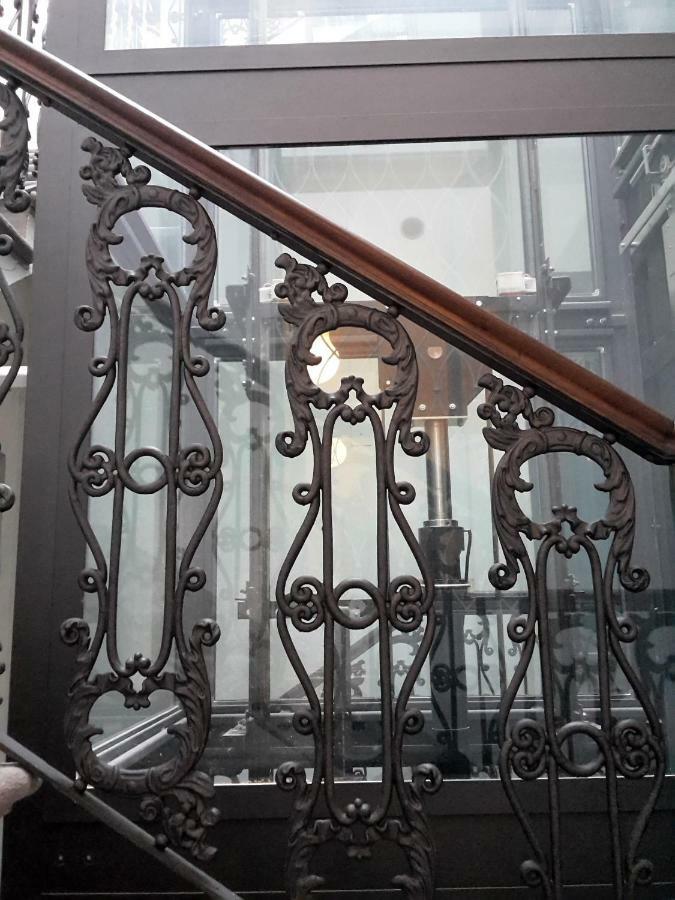 Art Gallery Suite Bergamo Bagian luar foto