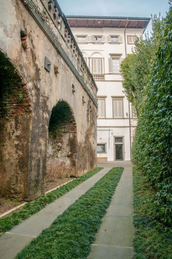 Art Gallery Suite Bergamo Bagian luar foto