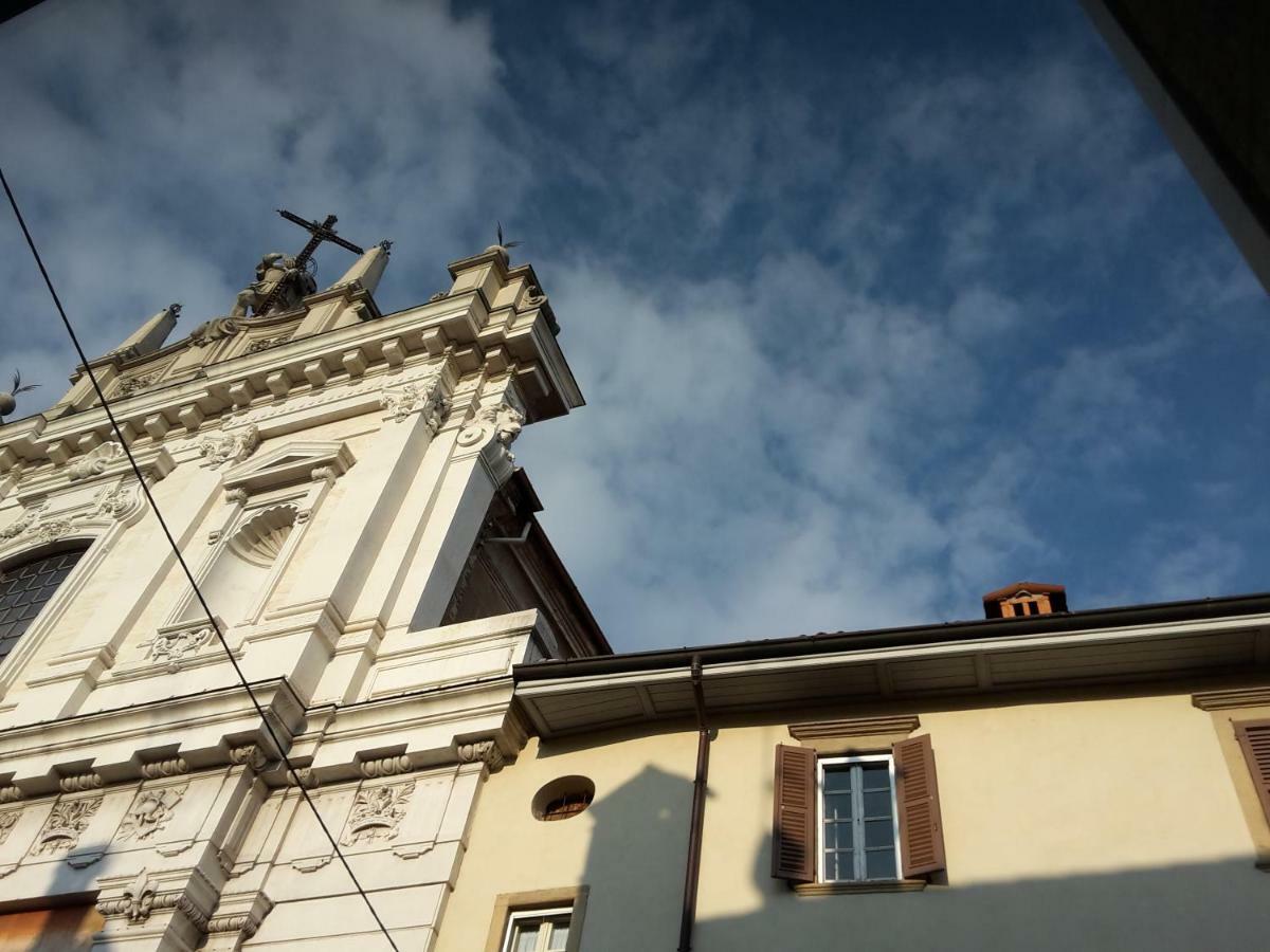 Art Gallery Suite Bergamo Bagian luar foto